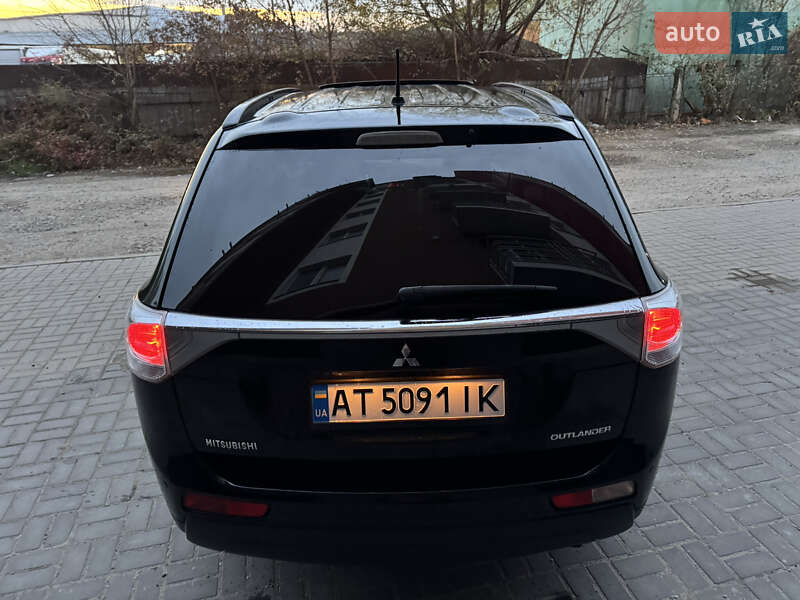 Внедорожник / Кроссовер Mitsubishi Outlander 2013 в Ивано-Франковске фото 15 Внедорожник / Кроссовер Mitsubishi Outlander 2013 в Ивано-Франковске