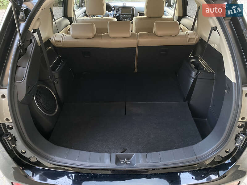 Внедорожник / Кроссовер Mitsubishi Outlander 2013 в Ивано-Франковске фото 38 Внедорожник / Кроссовер Mitsubishi Outlander 2013 в Ивано-Франковске