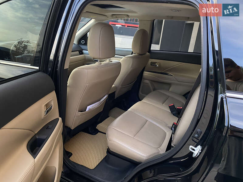 Внедорожник / Кроссовер Mitsubishi Outlander 2013 в Ивано-Франковске фото 46 Внедорожник / Кроссовер Mitsubishi Outlander 2013 в Ивано-Франковске