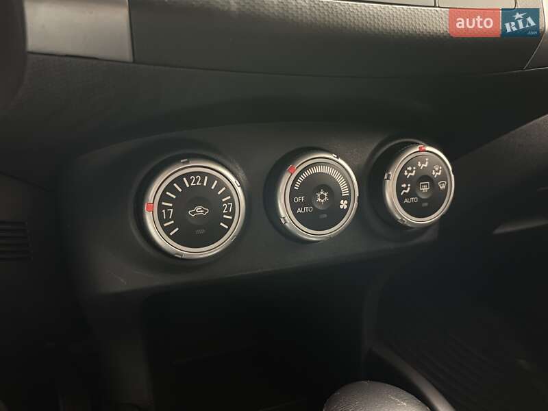 Внедорожник / Кроссовер Mitsubishi Outlander 2008 в Киеве фото 16 Внедорожник / Кроссовер Mitsubishi Outlander 2008 в Киеве