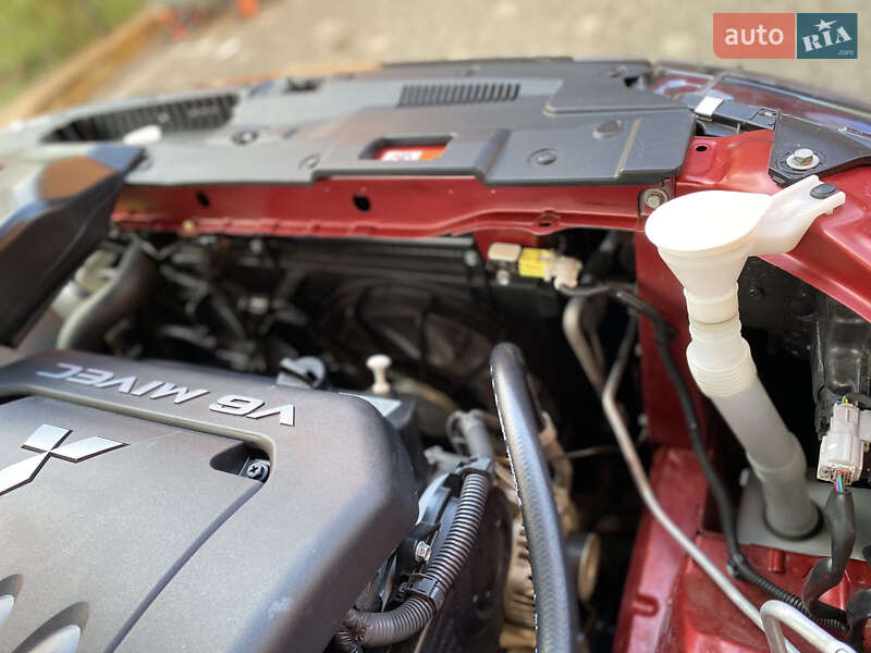 Внедорожник / Кроссовер Mitsubishi Outlander 2019 в Хмельницком фото 25 Внедорожник / Кроссовер Mitsubishi Outlander 2019 в Хмельницком