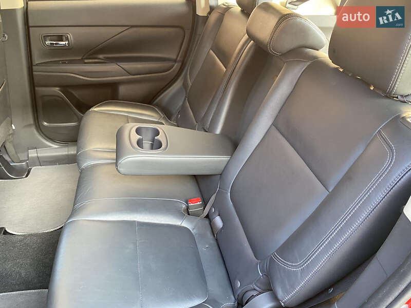 Внедорожник / Кроссовер Mitsubishi Outlander 2019 в Хмельницком фото 36 Внедорожник / Кроссовер Mitsubishi Outlander 2019 в Хмельницком