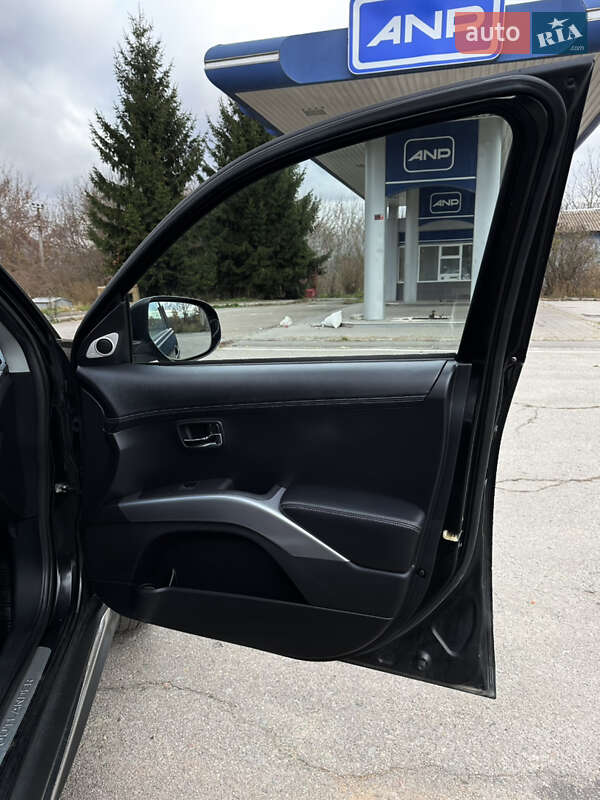 Позашляховик / Кросовер Mitsubishi Outlander 2011 в Бердичеві