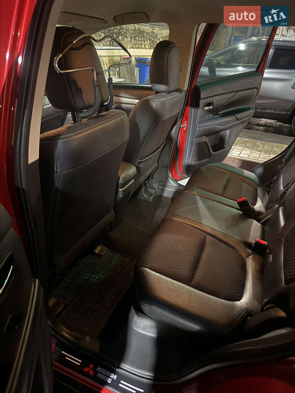 Внедорожник / Кроссовер Mitsubishi Outlander 2014 в Тернополе