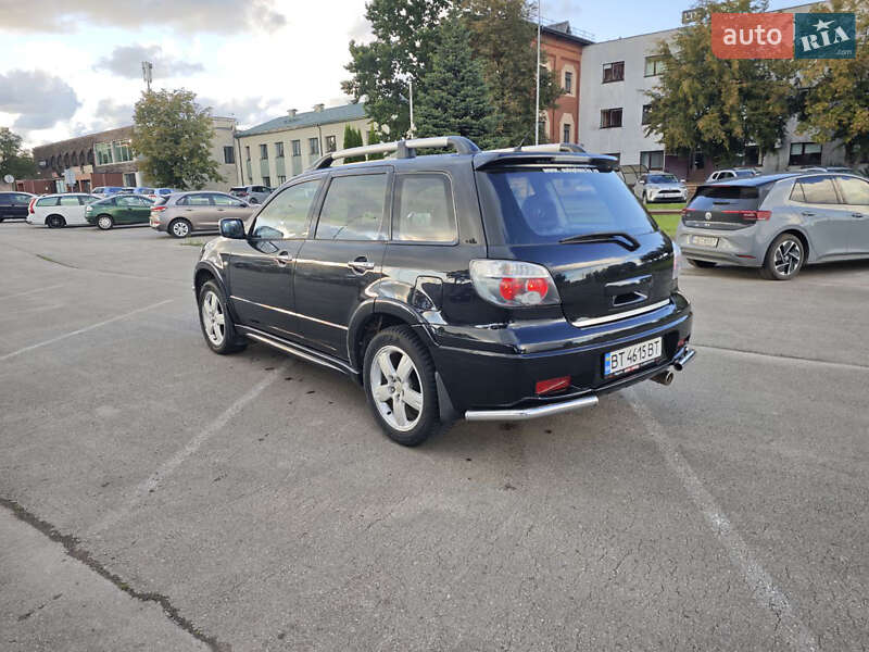 Внедорожник / Кроссовер Mitsubishi Outlander 2006 в Владимире фото 8 Внедорожник / Кроссовер Mitsubishi Outlander 2006 в Владимире