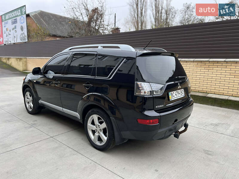 Внедорожник / Кроссовер Mitsubishi Outlander 2008 в Бердичеве фото 5 Внедорожник / Кроссовер Mitsubishi Outlander 2008 в Бердичеве