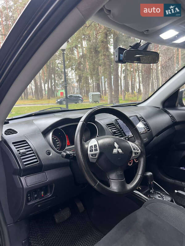 Внедорожник / Кроссовер Mitsubishi Outlander 2008 в Чернигове
