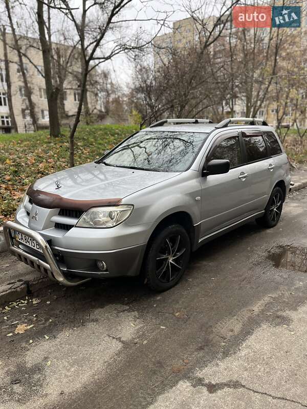 Внедорожник / Кроссовер Mitsubishi Outlander 2007 в Киеве фото 7 Внедорожник / Кроссовер Mitsubishi Outlander 2007 в Киеве