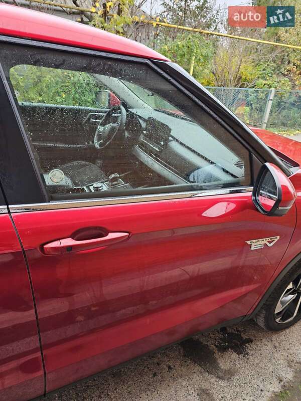 Внедорожник / Кроссовер Mitsubishi Outlander 2023 в Одессе фото 4 Внедорожник / Кроссовер Mitsubishi Outlander 2023 в Одессе