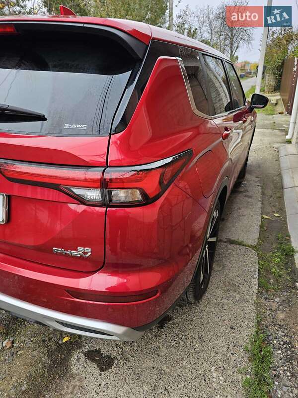 Внедорожник / Кроссовер Mitsubishi Outlander 2023 в Одессе фото 11 Внедорожник / Кроссовер Mitsubishi Outlander 2023 в Одессе