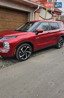 Позашляховик / Кросовер Mitsubishi Outlander 2023 в Одесі