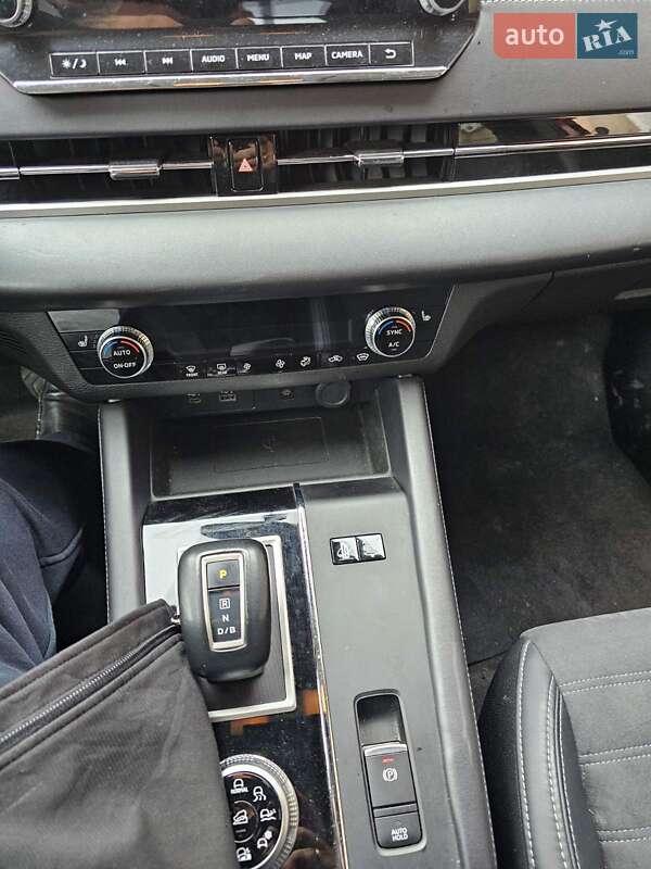 Внедорожник / Кроссовер Mitsubishi Outlander 2023 в Одессе фото 18 Внедорожник / Кроссовер Mitsubishi Outlander 2023 в Одессе