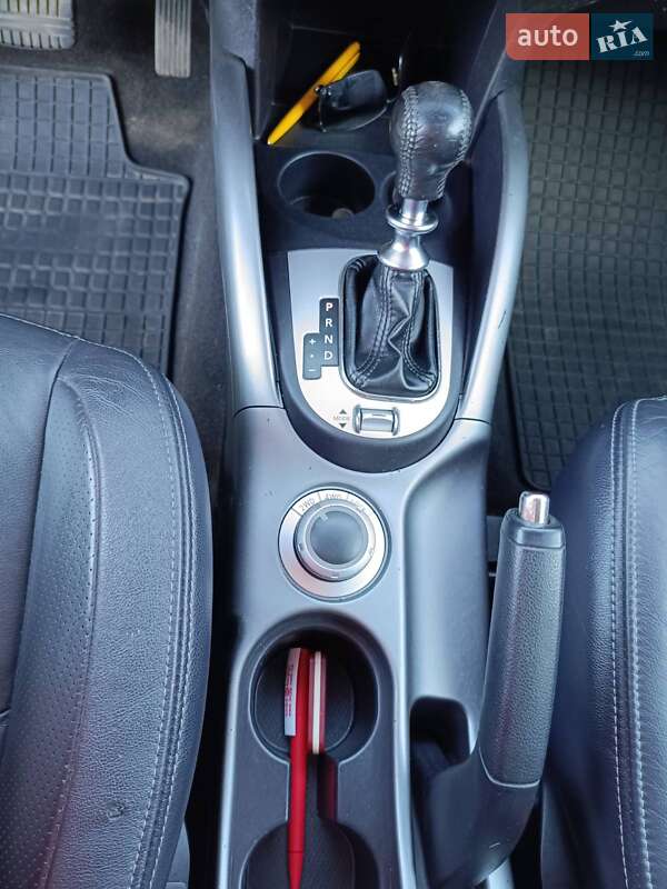 Позашляховик / Кросовер Mitsubishi Outlander 2011 в Шептицькому