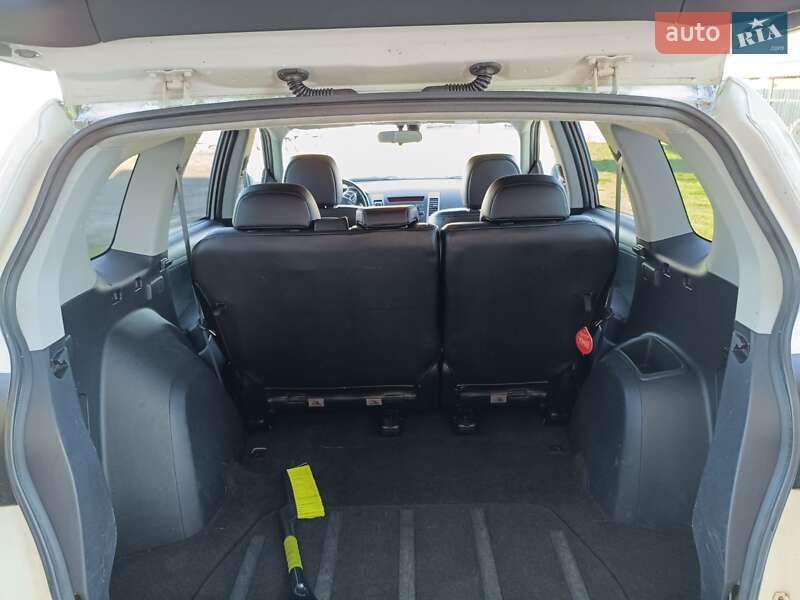 Позашляховик / Кросовер Mitsubishi Outlander 2011 в Шептицькому