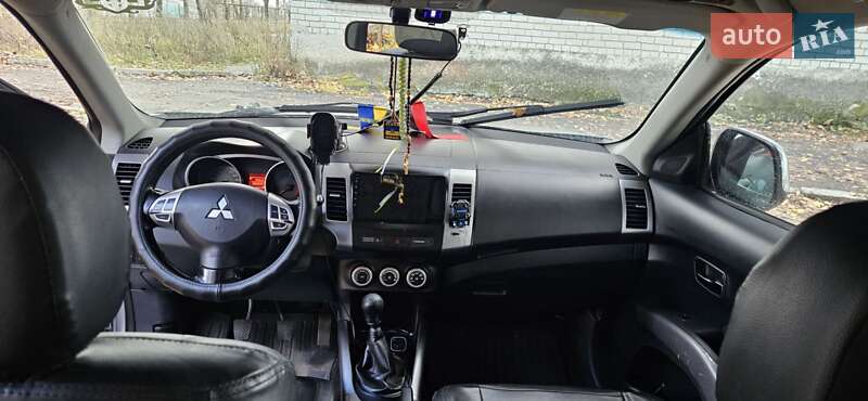 Позашляховик / Кросовер Mitsubishi Outlander 2008 в Дніпрі фото 6 Позашляховик / Кросовер Mitsubishi Outlander 2008 в Дніпрі