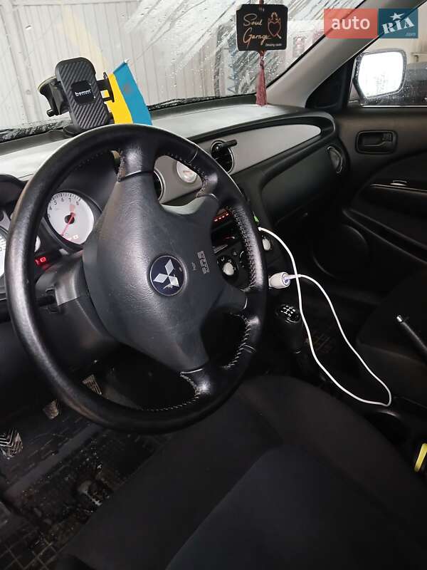 Внедорожник / Кроссовер Mitsubishi Outlander 2007 в Шаргороде фото 12 Внедорожник / Кроссовер Mitsubishi Outlander 2007 в Шаргороде