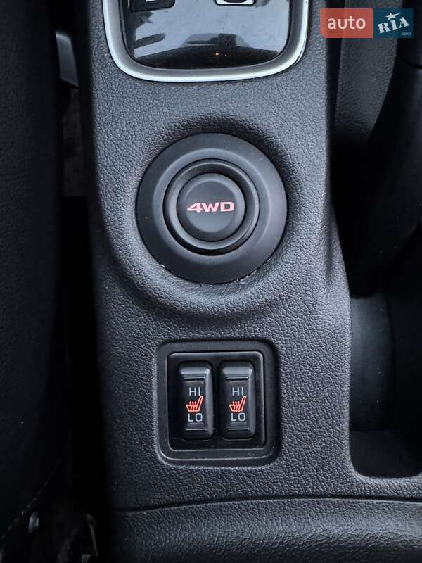 Позашляховик / Кросовер Mitsubishi Outlander 2012 в Сумах фото 35 Позашляховик / Кросовер Mitsubishi Outlander 2012 в Сумах