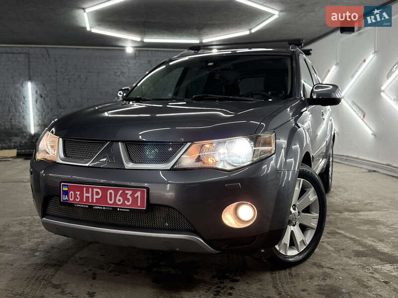Позашляховик / Кросовер Mitsubishi Outlander 2008 в Кременці