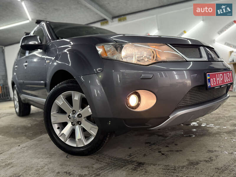 Позашляховик / Кросовер Mitsubishi Outlander 2008 в Кременці