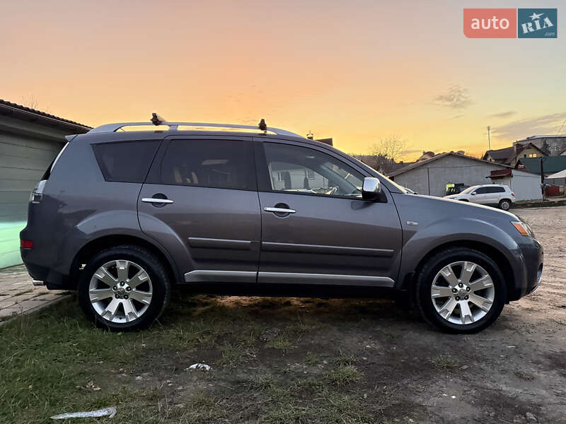 Позашляховик / Кросовер Mitsubishi Outlander 2008 в Кременці