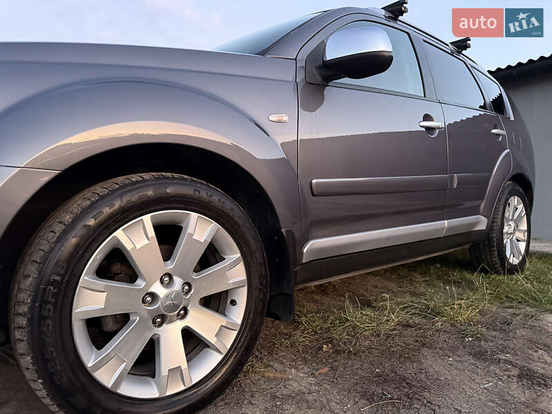 Позашляховик / Кросовер Mitsubishi Outlander 2008 в Кременці