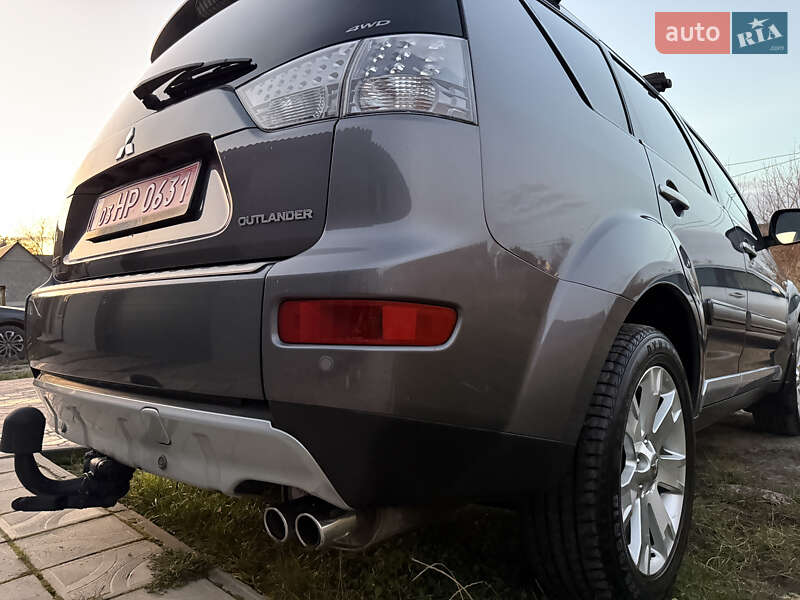Позашляховик / Кросовер Mitsubishi Outlander 2008 в Кременці