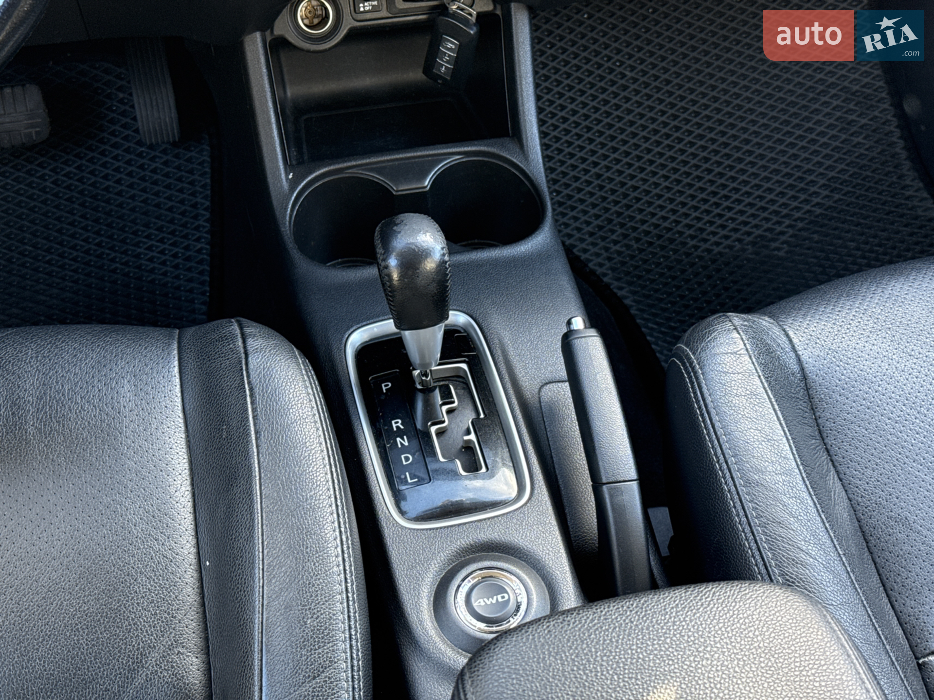 2013 Mitsubishi Outlander - мініатюра 25