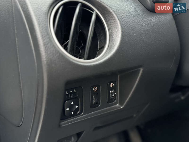 Внедорожник / Кроссовер Mitsubishi Outlander 2006 в Дрогобыче