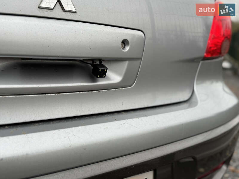 Внедорожник / Кроссовер Mitsubishi Outlander 2006 в Дрогобыче