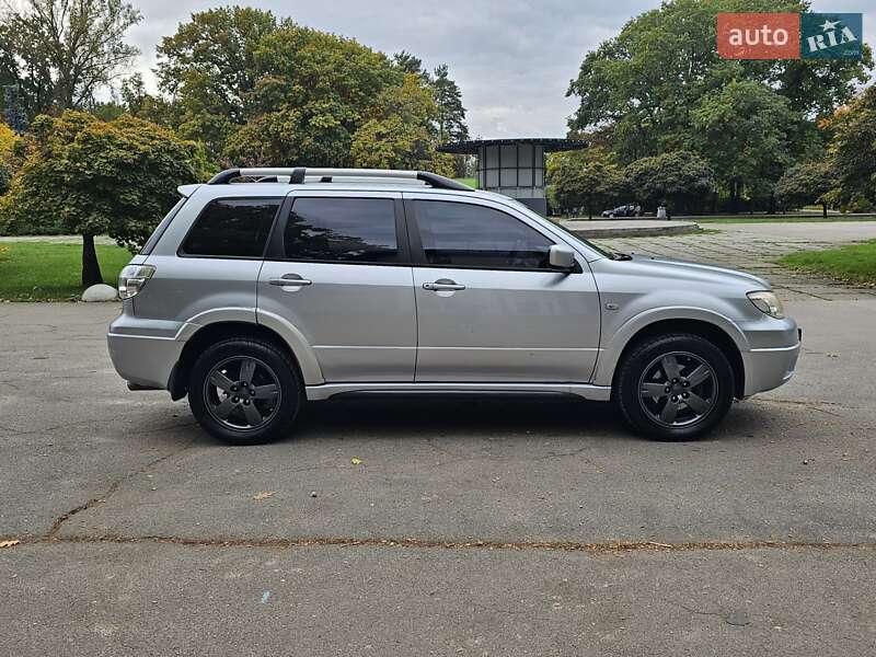 Внедорожник / Кроссовер Mitsubishi Outlander 2008 в Киеве фото 6 Внедорожник / Кроссовер Mitsubishi Outlander 2008 в Киеве