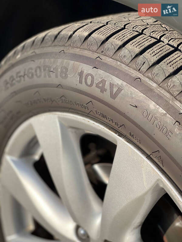 Внедорожник / Кроссовер Mitsubishi Outlander 2014 в Киеве