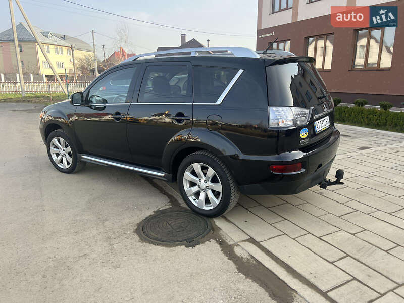 Внедорожник / Кроссовер Mitsubishi Outlander 2010 в Ивано-Франковске фото 6 Внедорожник / Кроссовер Mitsubishi Outlander 2010 в Ивано-Франковске