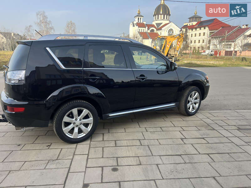 Внедорожник / Кроссовер Mitsubishi Outlander 2010 в Ивано-Франковске фото 8 Внедорожник / Кроссовер Mitsubishi Outlander 2010 в Ивано-Франковске