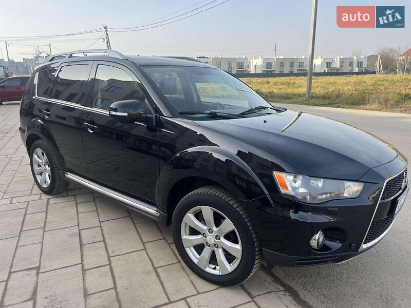 Внедорожник / Кроссовер Mitsubishi Outlander 2010 в Ивано-Франковске фото 12 Внедорожник / Кроссовер Mitsubishi Outlander 2010 в Ивано-Франковске