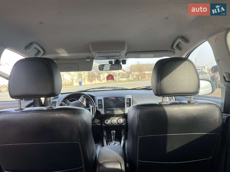 Внедорожник / Кроссовер Mitsubishi Outlander 2010 в Ивано-Франковске фото 22 Внедорожник / Кроссовер Mitsubishi Outlander 2010 в Ивано-Франковске