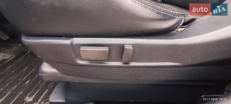 Внедорожник / Кроссовер Mitsubishi Outlander 2009 в Киеве