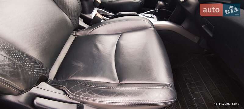 Внедорожник / Кроссовер Mitsubishi Outlander 2009 в Киеве