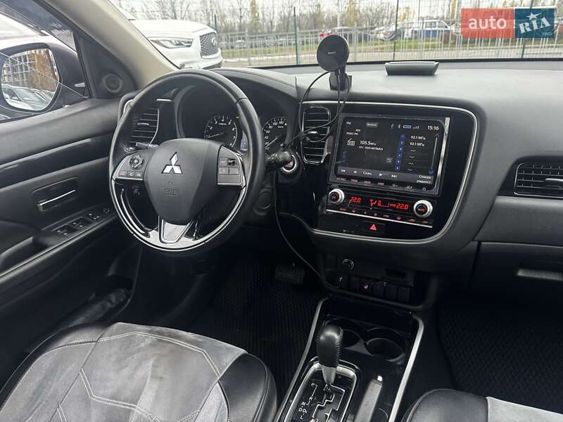 Внедорожник / Кроссовер Mitsubishi Outlander 2021 в Киеве фото 22 Внедорожник / Кроссовер Mitsubishi Outlander 2021 в Киеве