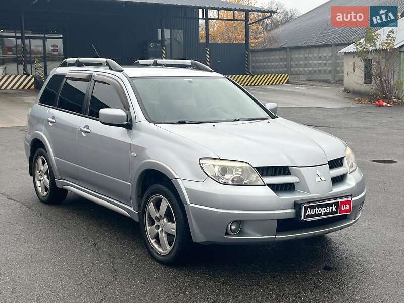 Позашляховик / Кросовер Mitsubishi Outlander 2008 в Києві