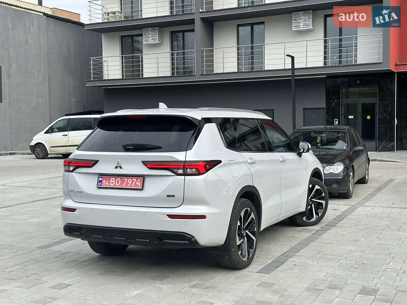 Внедорожник / Кроссовер Mitsubishi Outlander 2021 в Ужгороде фото 7 Внедорожник / Кроссовер Mitsubishi Outlander 2021 в Ужгороде