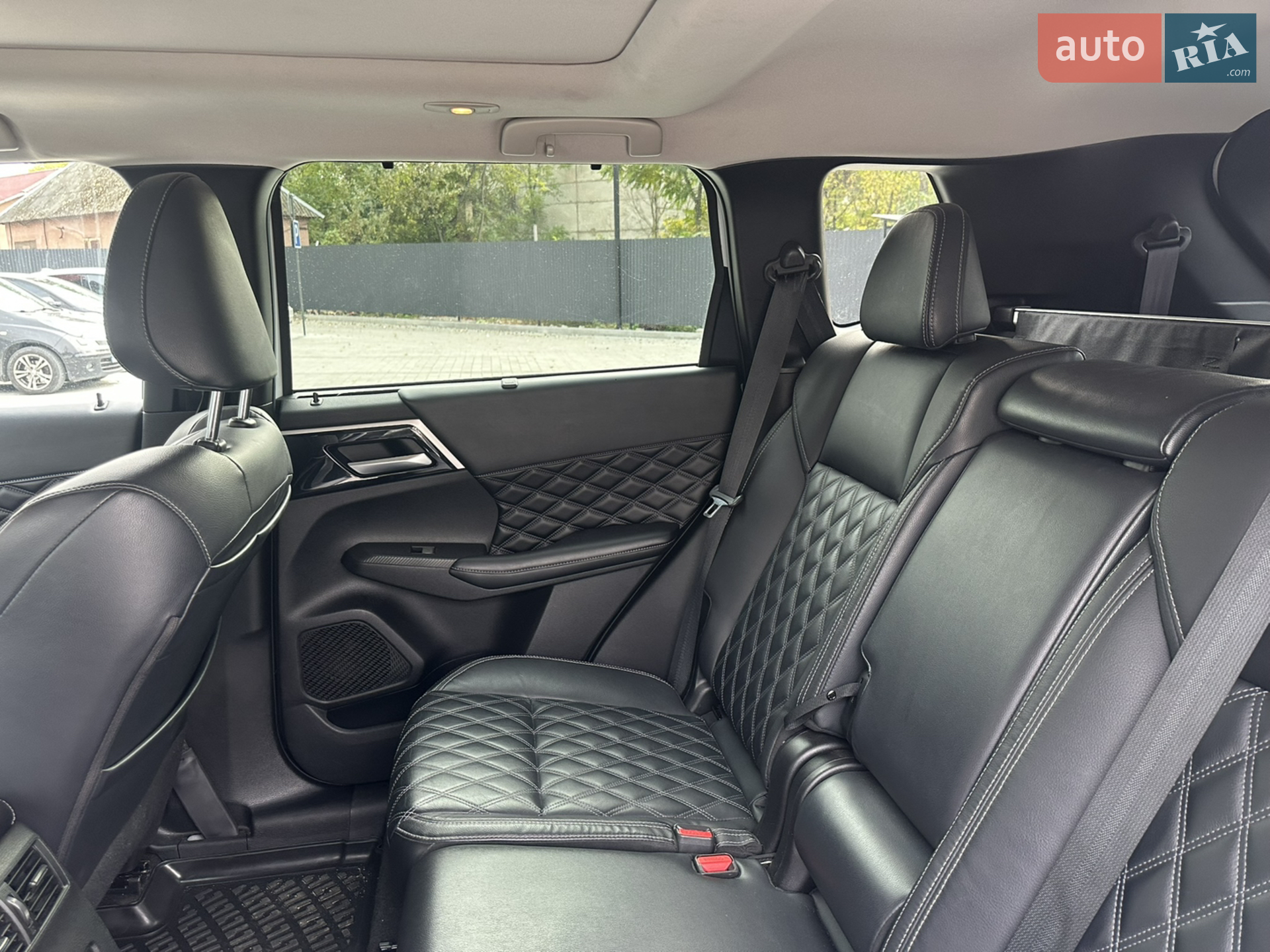 2021 Mitsubishi Outlander - мініатюра 29