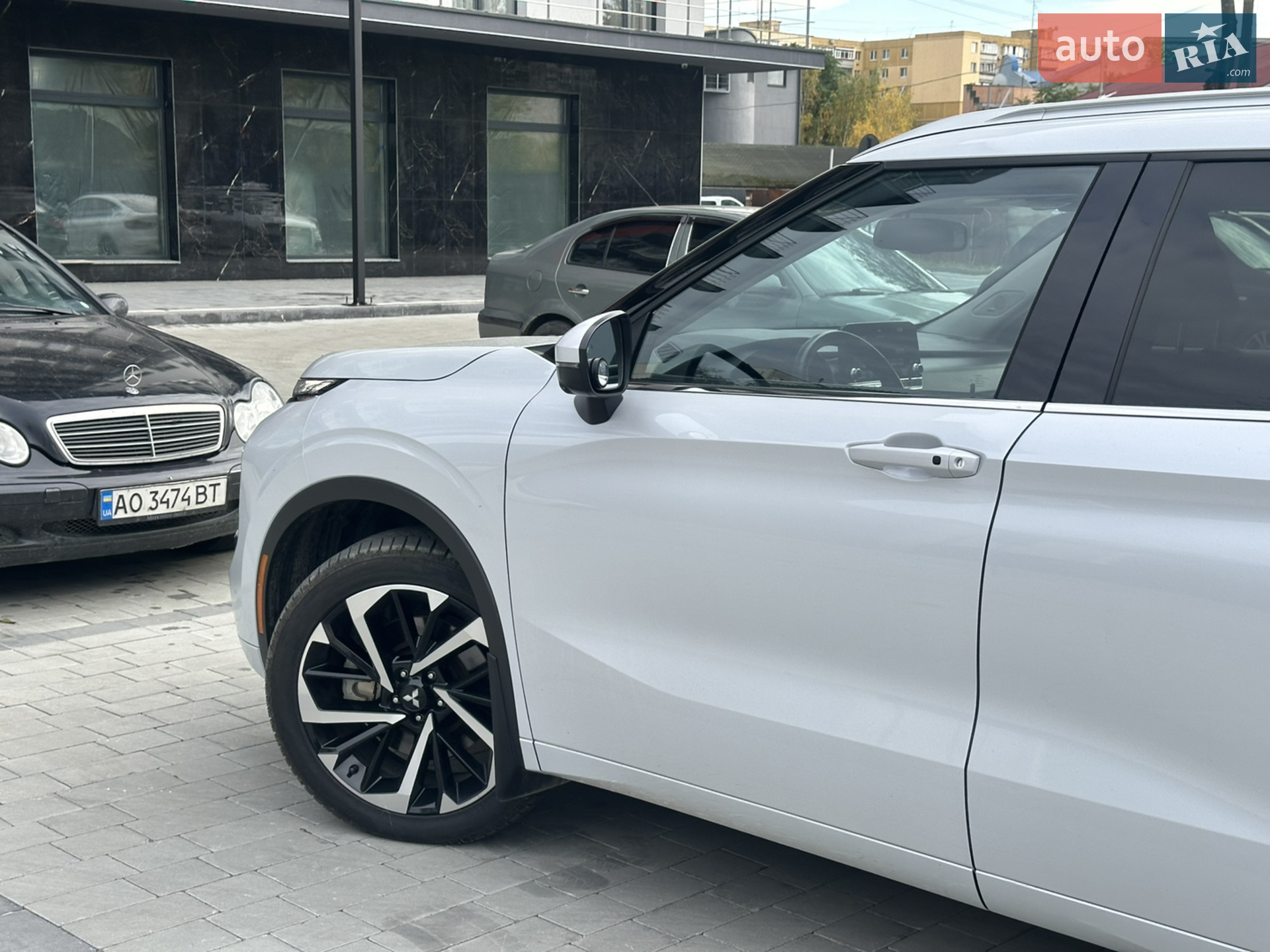 2021 Mitsubishi Outlander - мініатюра 46