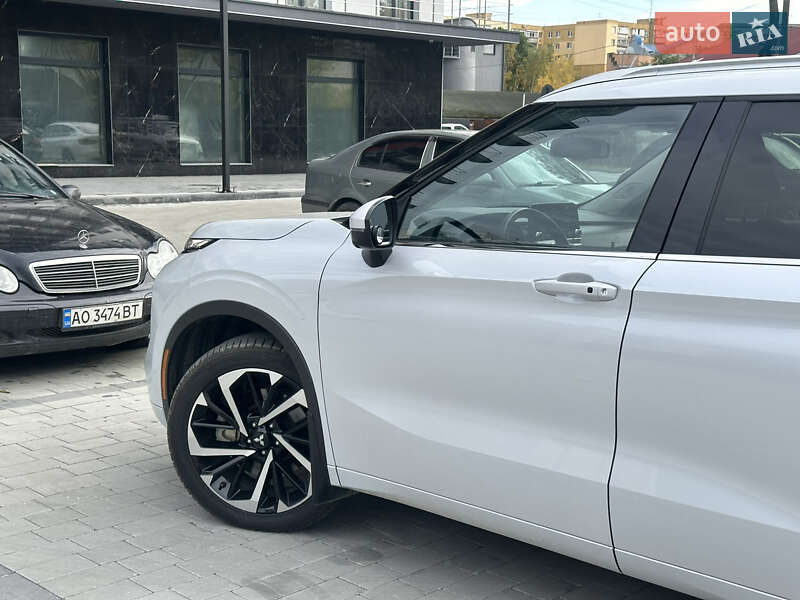 Внедорожник / Кроссовер Mitsubishi Outlander 2021 в Ужгороде фото 46 Внедорожник / Кроссовер Mitsubishi Outlander 2021 в Ужгороде