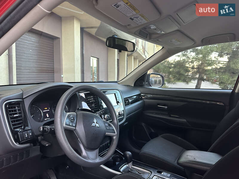 Внедорожник / Кроссовер Mitsubishi Outlander 2019 в Днепре