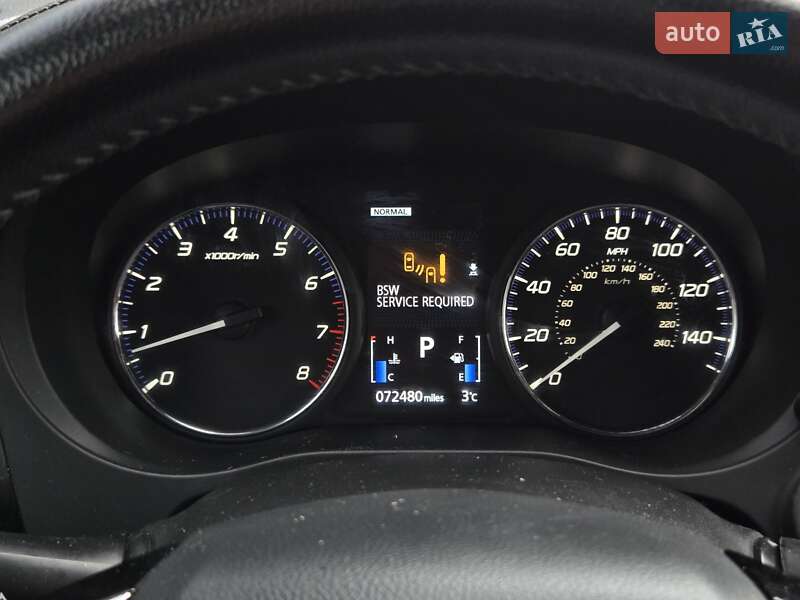 Внедорожник / Кроссовер Mitsubishi Outlander 2017 в Киеве фото 23 Внедорожник / Кроссовер Mitsubishi Outlander 2017 в Киеве