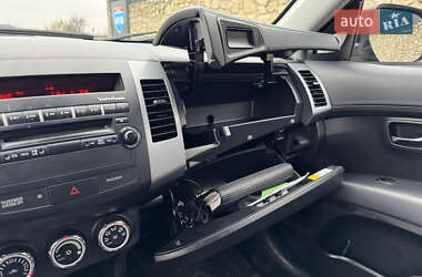 Внедорожник / Кроссовер Mitsubishi Outlander 2010 в Тернополе