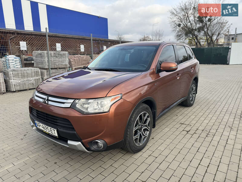 Внедорожник / Кроссовер Mitsubishi Outlander 2015 в Виннице фото Внедорожник / Кроссовер Mitsubishi Outlander 2015 в Виннице