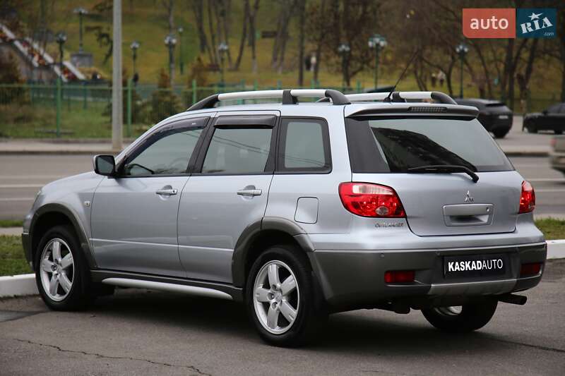 Внедорожник / Кроссовер Mitsubishi Outlander 2006 в Харькове