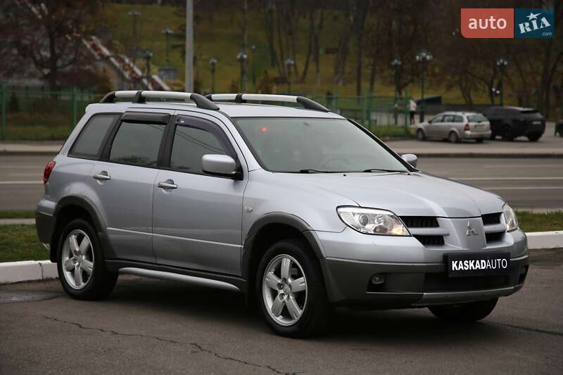 Внедорожник / Кроссовер Mitsubishi Outlander 2006 в Харькове