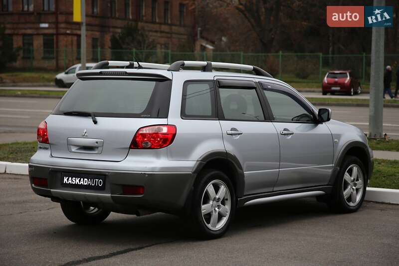 Внедорожник / Кроссовер Mitsubishi Outlander 2006 в Харькове